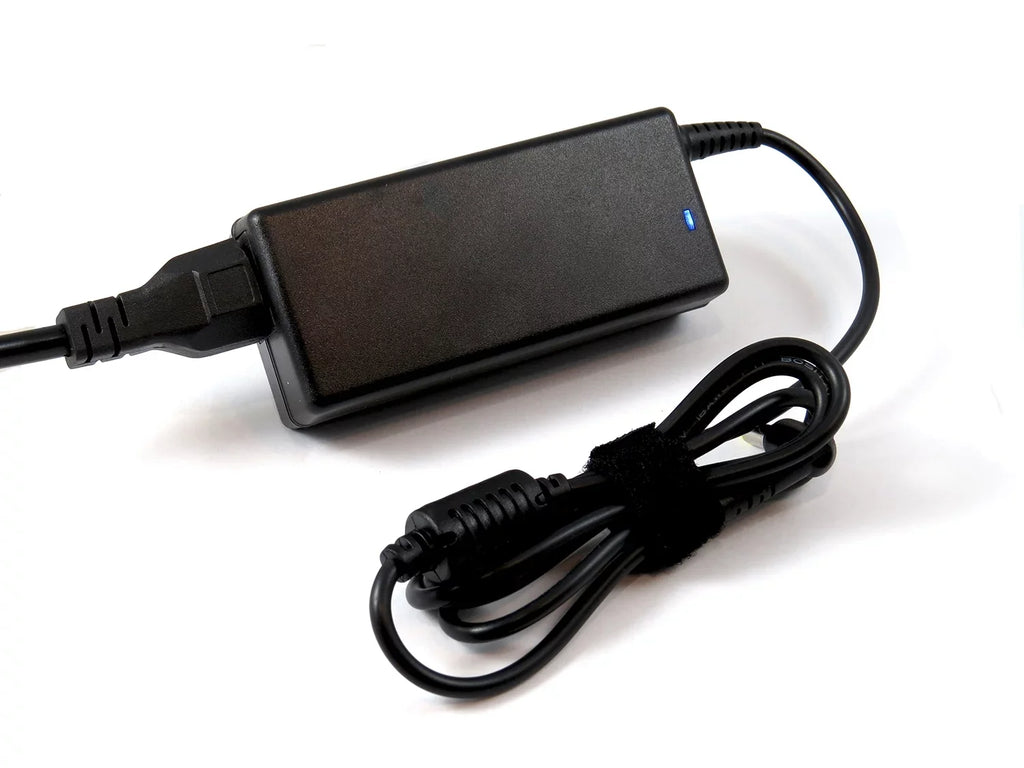 Inspiron N4010 1545 14z 1520 1570 Ac 15 for 1555 1564 Adapter